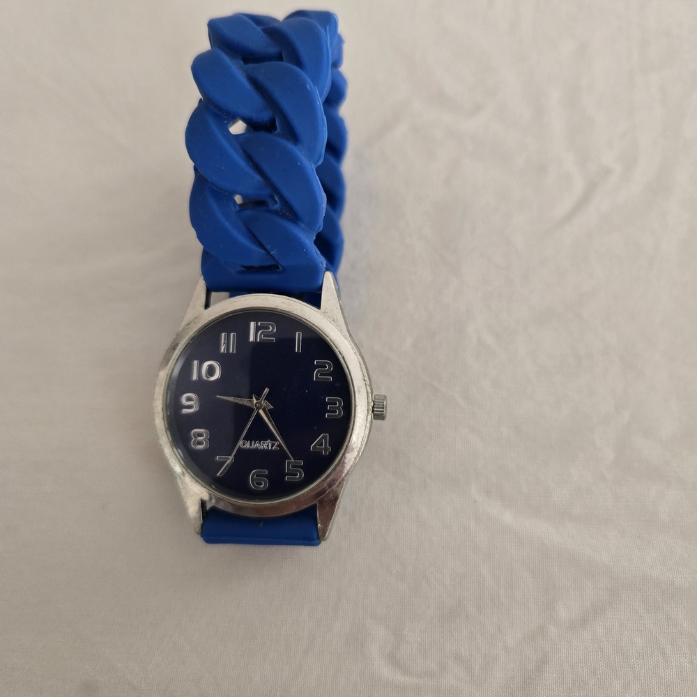 Blue Women's Chain-Link Watch